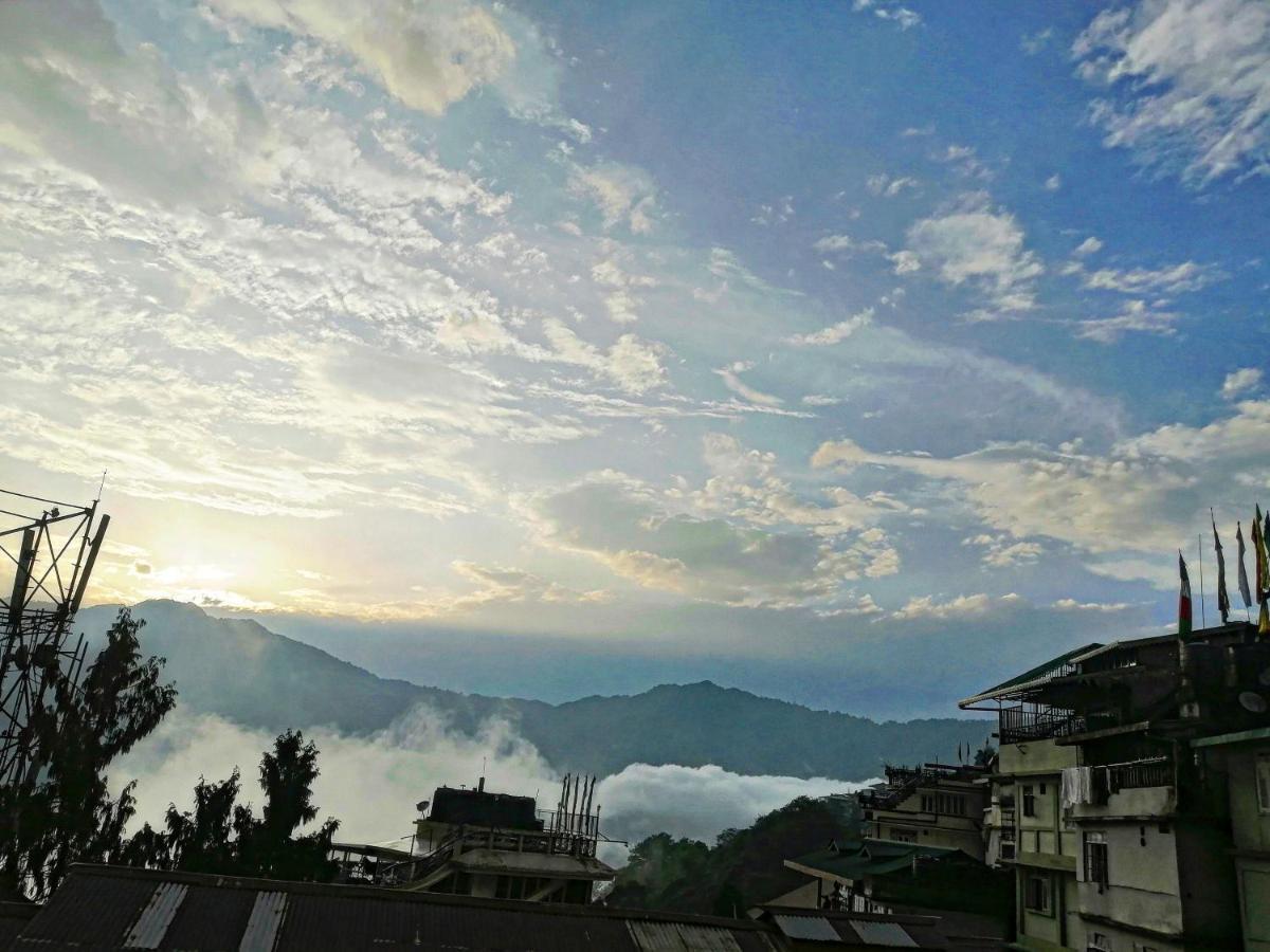 Hotel Nindik Gangtok Exterior photo